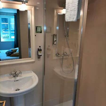 Logis Restaurant La Regence 셰르부르 앙 코탱탕
