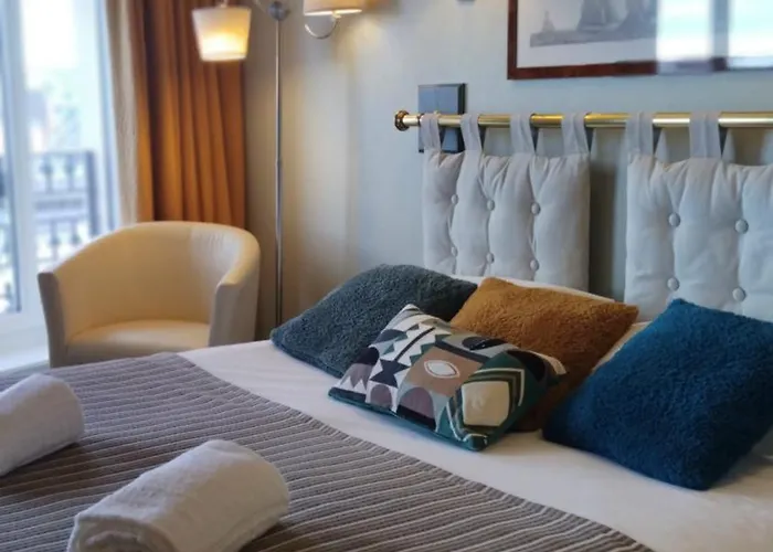 Logis Restaurant La Regence Hotel 3*