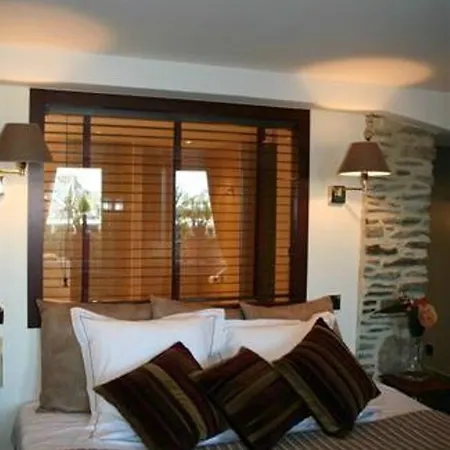 Отель Logis Restaurant La Regence