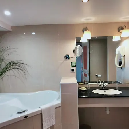 Logis Restaurant La Regence Cherbourg-en-Cotentin