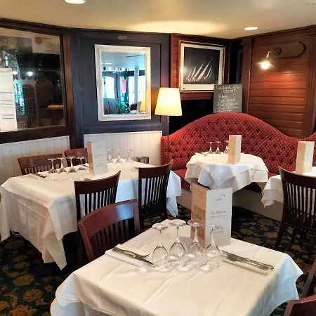 Logis Restaurant La Regence 셰르부르 앙 코탱탕