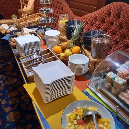 Logis Restaurant La Regence Hotel