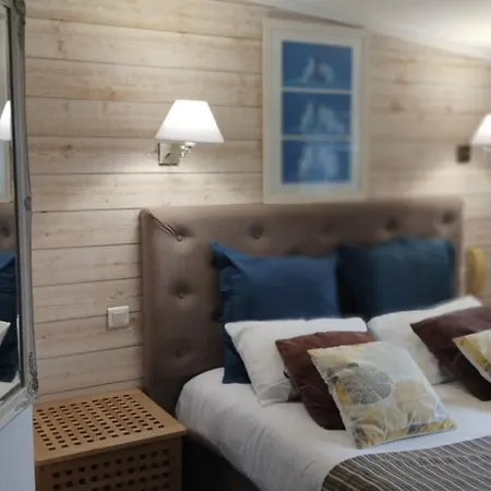 호텔 Logis Restaurant La Regence
