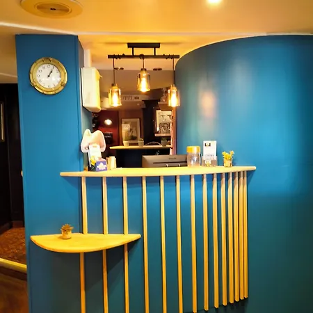 호텔 Logis Restaurant La Regence