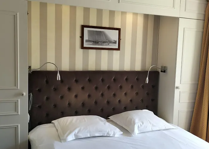 Logis La Régence Hotel Cherbourg-en-Cotentin