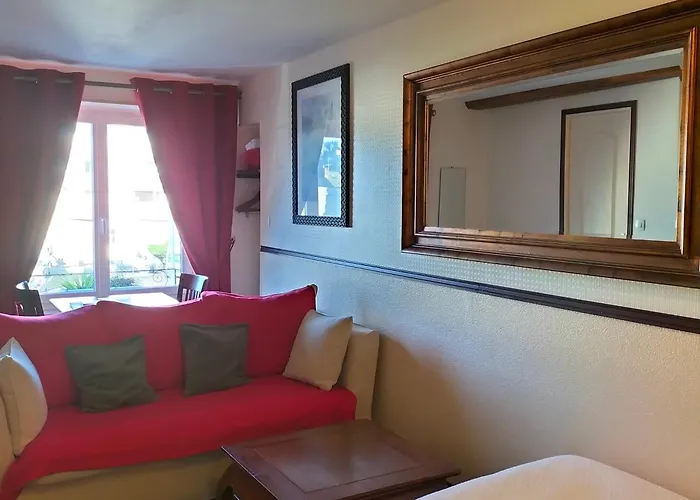 Logis La Régence Hotel 3*